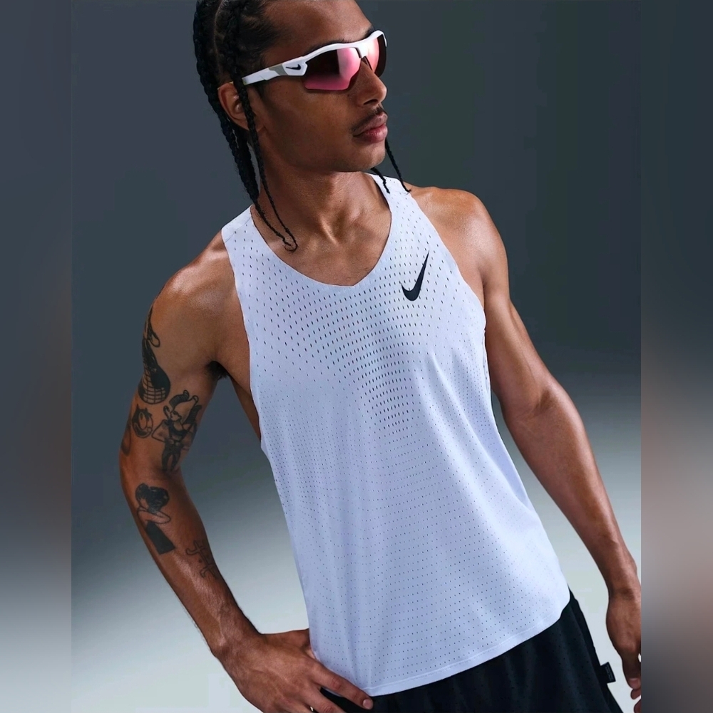 NWOT Nike AeroSwift Dri-FIT Single Mens Tank Top FN4231-057 XS